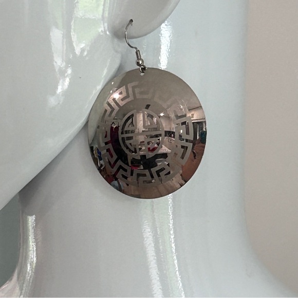 Vintage Greek Key Disc Earrings - Picture 3 of 9